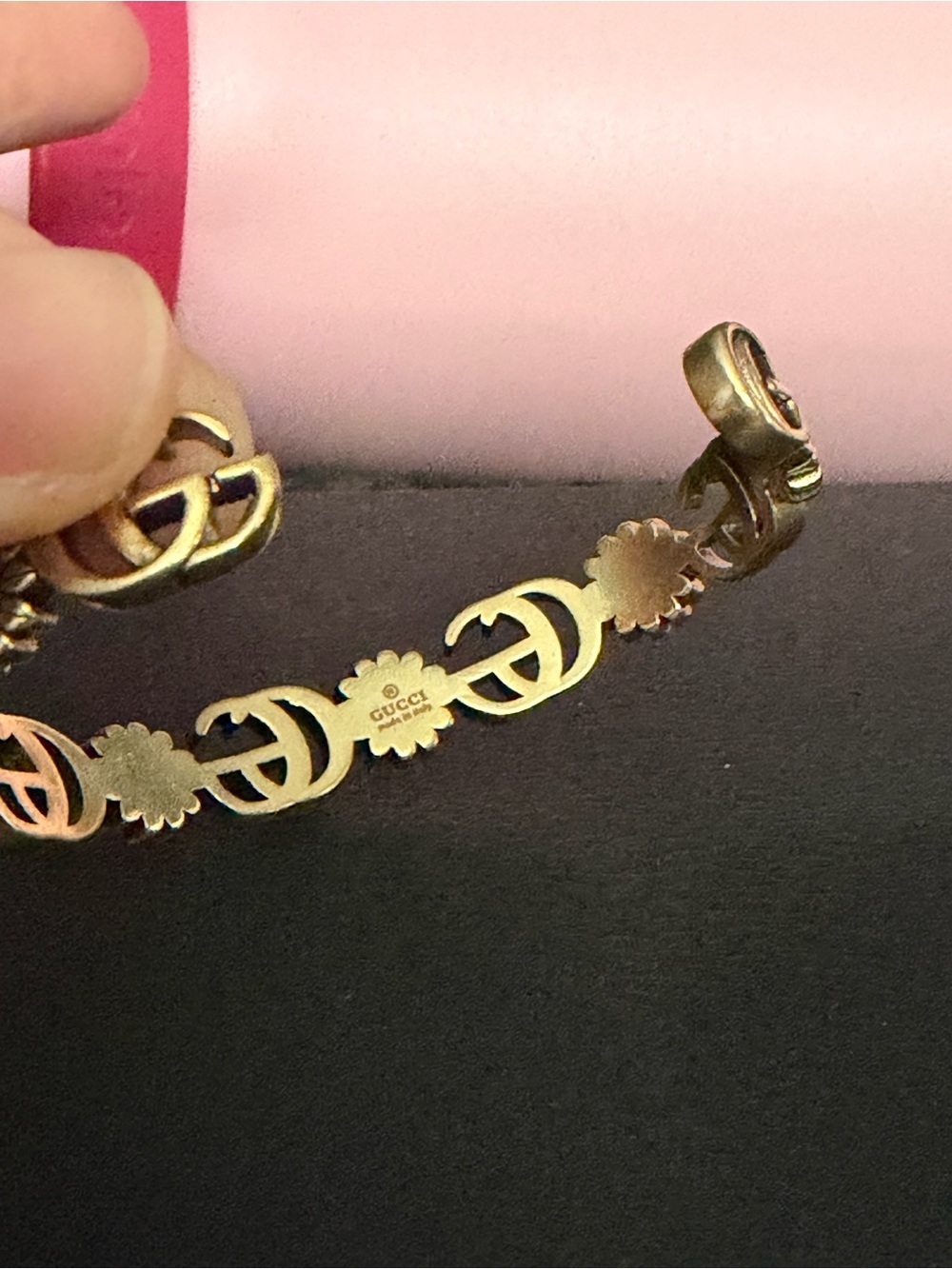 Gucci Double G Floral Open Cuff Bracelet Gold Tone Daisy Motif - Picture 8 of 16